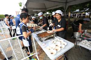 BIB: 
                            <button type="button" onclick="openModal(4726266)" class="btn btn-primary btn-sm float-right btn-popup" data-toggle="modal" data-target=".modal-high-quality">
                        <i class="fas fa-shopping-cart"></i> Add to Cart
                    </button>
                                            <button type="button" onclick="isThisMe(4726266, true)" class="btn btn-success btn-sm float-right btn-popup btn-isme hidden" data-toggle="tooltip" data-placement="bottom" title="นี่คือรูปของคุณใช่ไหม คลิกที่นี่เพื่อเอาเข้าอัลบั้ม">
                        <i class="fas fa-plus"></i> Add to album
                    </button>
                    <button type="button" onclick="isThisMe(4726266, false)" class="btn btn-warning btn-sm float-right btn-popup btn-isnotme hidden">
                        <i class="fas fa-ban"></i> Remove from album
                    </button>